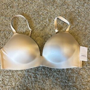 Auden bra size 38C lightly lined wireless NWT